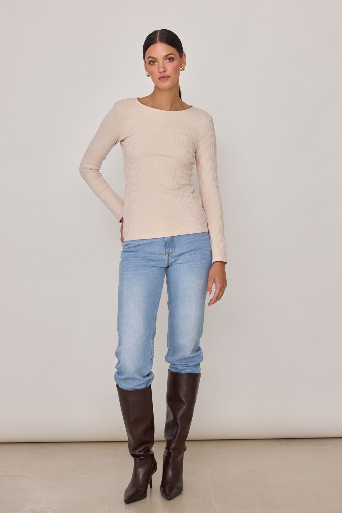 Longsleeve with a wider cherry stripe