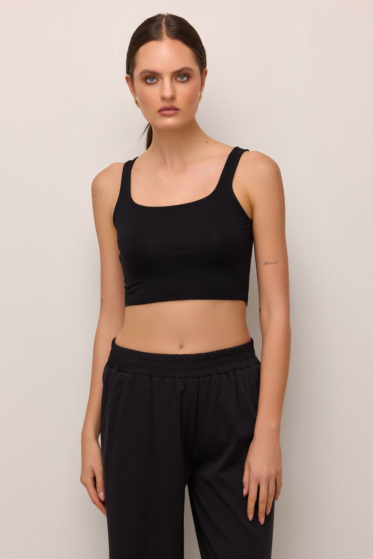 Crop top czarny